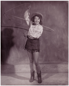 Hester spinning a rope